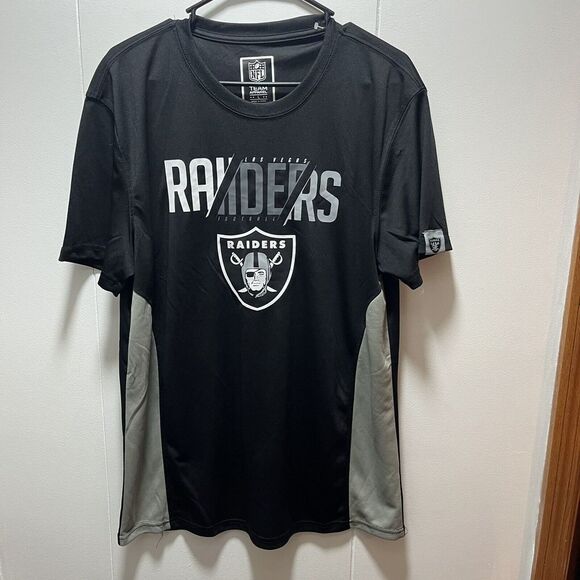 Team Apparel Other - Las Vegas Raiders Shirt Mens Size Large Crew Neck Short Sleeve NFL Football NEW